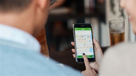 LTFRB approves 100,000 new TNVS applications .